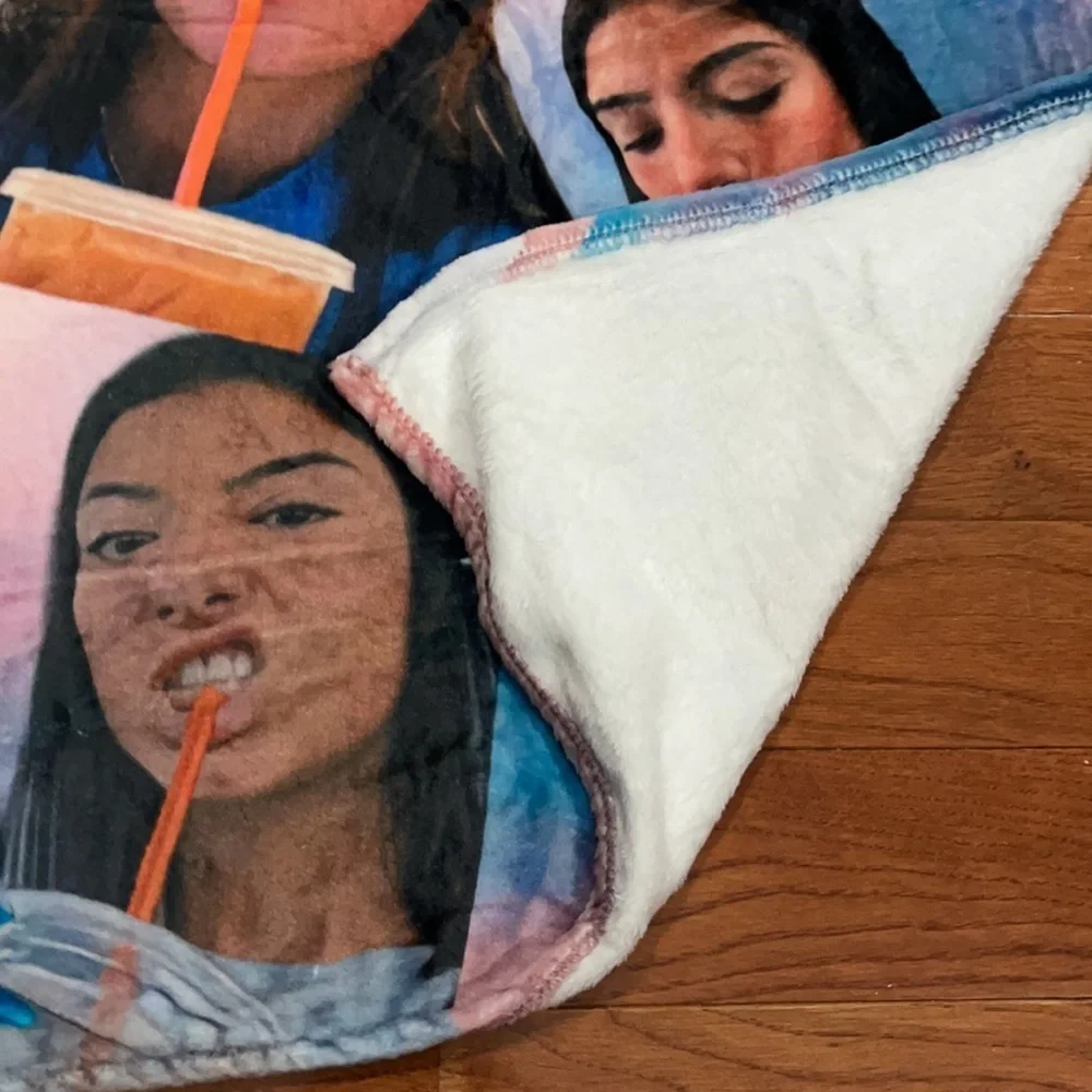 New Charli DAmelio throw